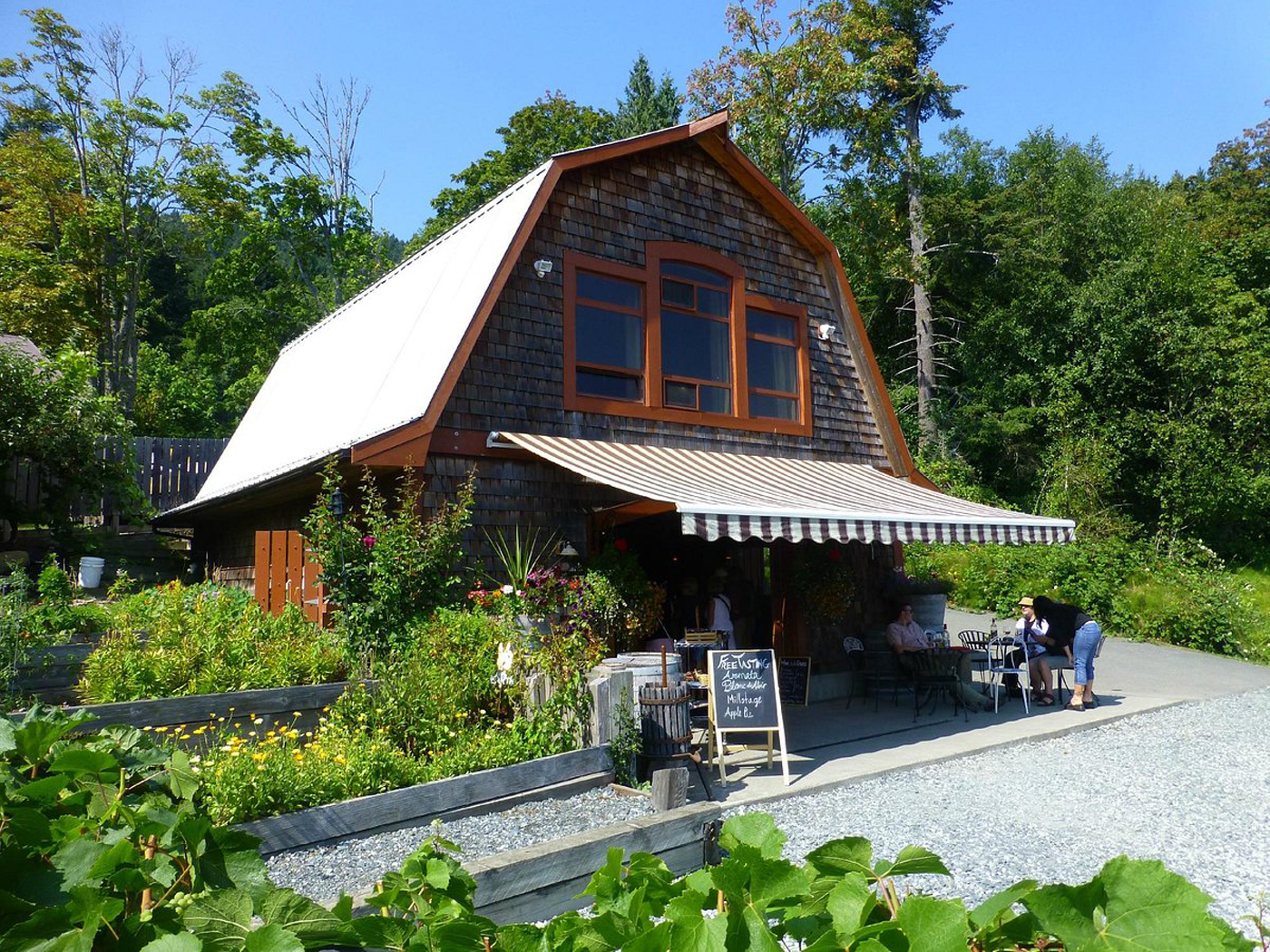 Salt Spring i\Island Winery